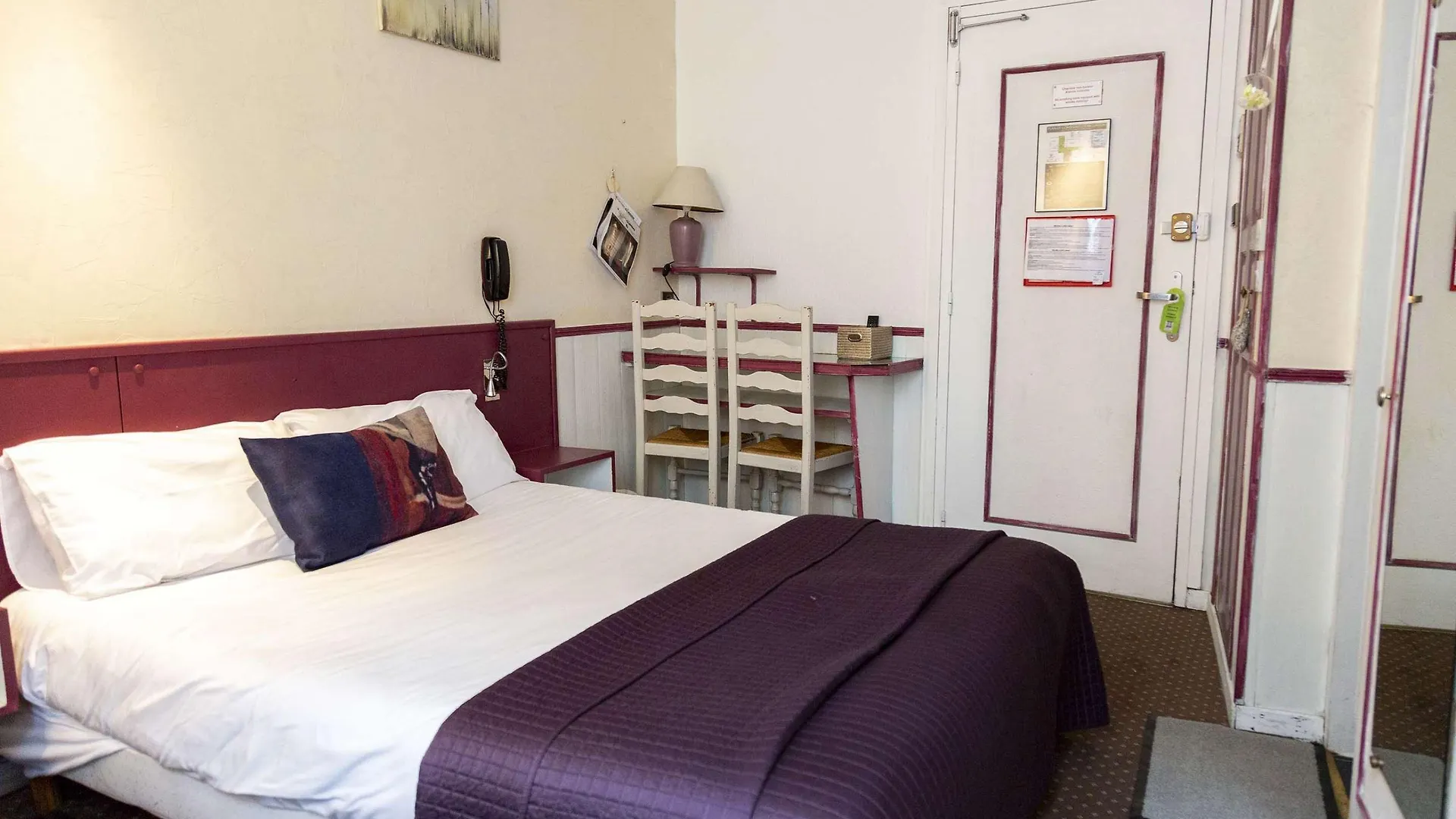 Hotel Mignon Avignon 2*,  France